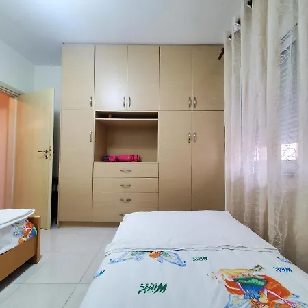 Andra * Saranda