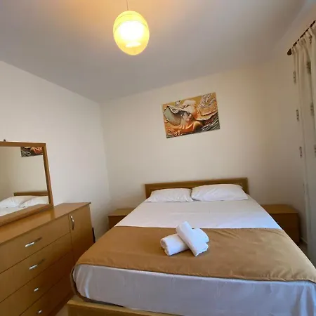 Andra Apartment